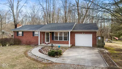 348 E Oard Spring Rd, Austin, IN 47102