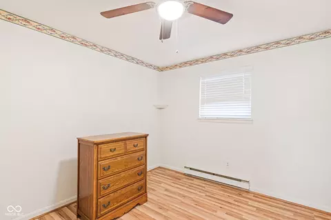 Bedroom - 348 E Oard Spring Rd, Austin, IN 47102 photo 5 of 8