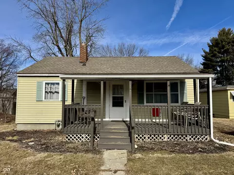 802 E Pike St, Crawfordsville, IN 47933