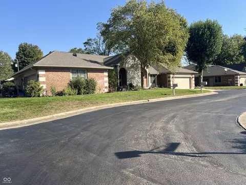 206 Stonegate Ln #A, Indianapolis, IN 46227