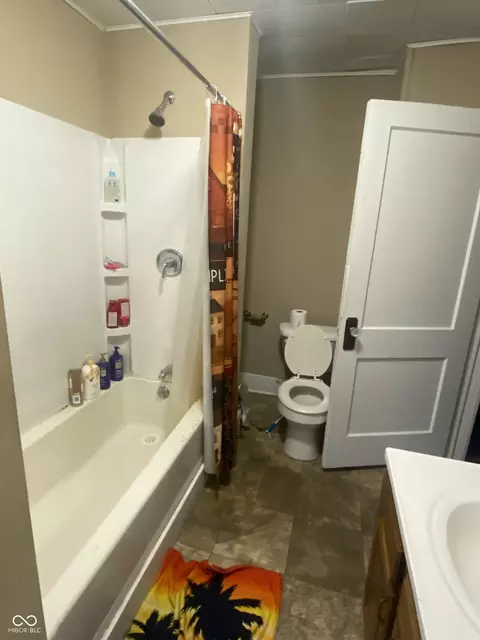 304 N Hackley St, Muncie, IN 47305 photo 7