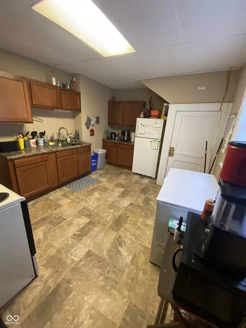 304 N Hackley St, Muncie, IN 47305 photo 15