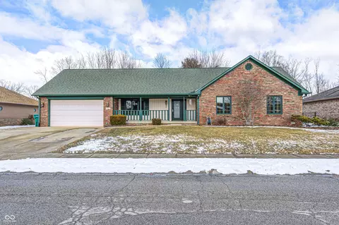 1586 Woodside Dr, Danville, IN 46122