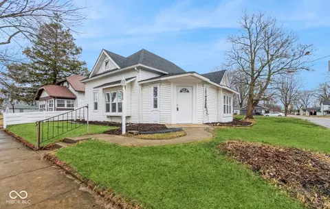 1202 N High St, Hartford City, IN 47348