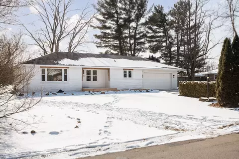 5686 Henderson Dr, Brownsburg, IN 46112
