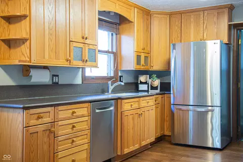 523 Memory Ln, Carmel, IN 46032 photo 11