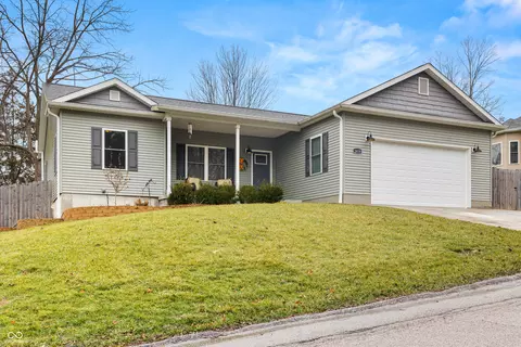 2418 M St, Bedford, IN 47421
