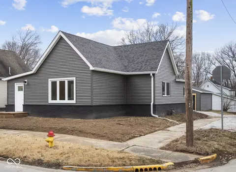 626 N Main St, Clinton, IN 47842