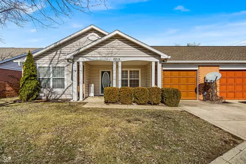 2215 Elm Leaf Ln, Indianapolis, IN 46229