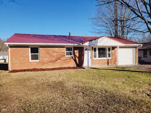 348 Gilbert St, North Vernon, IN 47265