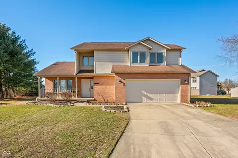 3605 Greenway Ct, Columbus, IN 47203