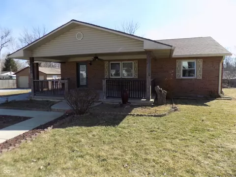 1130 Avenue C St, Greencastle, IN 46135
