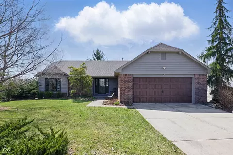 12205 Whitebark Dr, Indianapolis, IN 46236