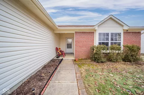 5347 Rolling River Ct, Indianapolis, IN 46221
