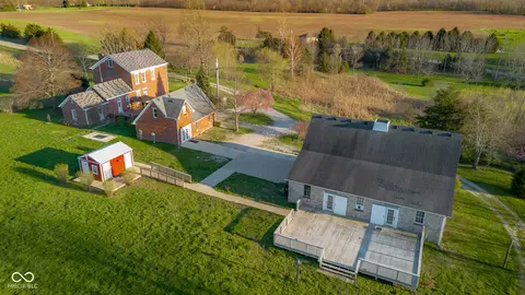 5752 E River Rd, Waldron, IN 46182 photo 8