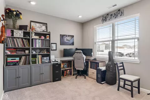 293 Carrick Glen Blvd, Pendleton, IN 46064 photo 9