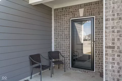 293 Carrick Glen Blvd, Pendleton, IN 46064 photo 6