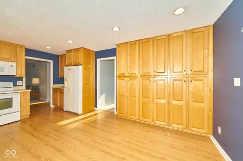 Kitchen - 13060 Wembly Cir, Carmel, IN 46033 photo 3 of 3