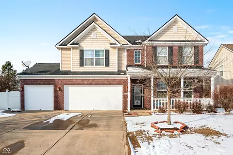 1226 Siena Dr, Greenwood, IN 46143
