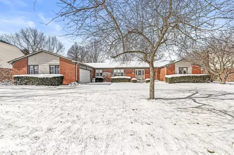 411 Oxford Dr, Noblesville, IN 46062