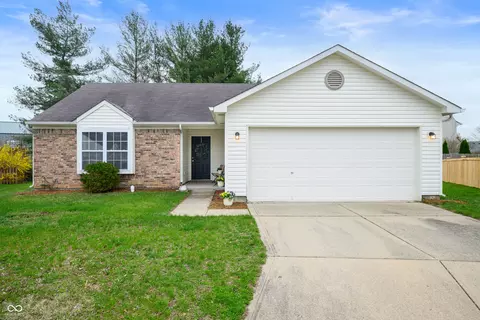 4619 Churchill Downs Cir, Greenwood, IN 46143