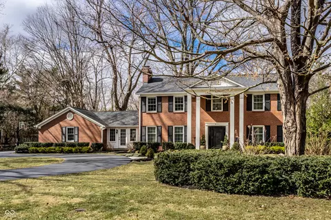 8122 Oakland Rd, Indianapolis, IN 46240