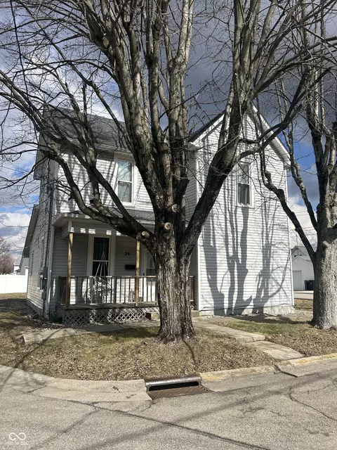 24 Helena St, Batesville, IN 47006