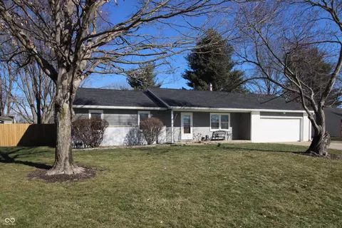 5478 E Broadmore Dr, Columbus, IN 47201