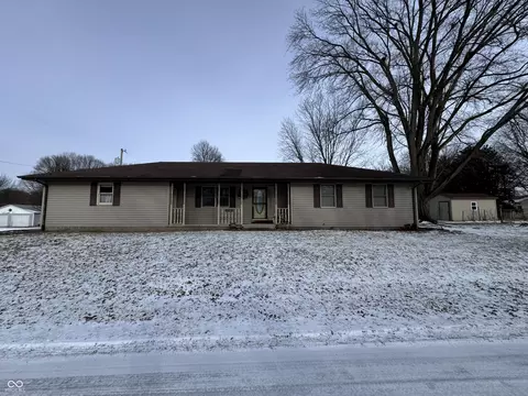 418 10th St, Covington, IN 47932