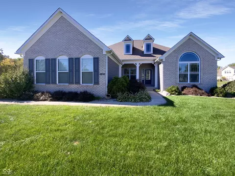 3850 Westberry Ct, Greenwood, IN 46142