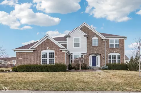 13750 Hiatt Dr, Westfield, IN 46074
