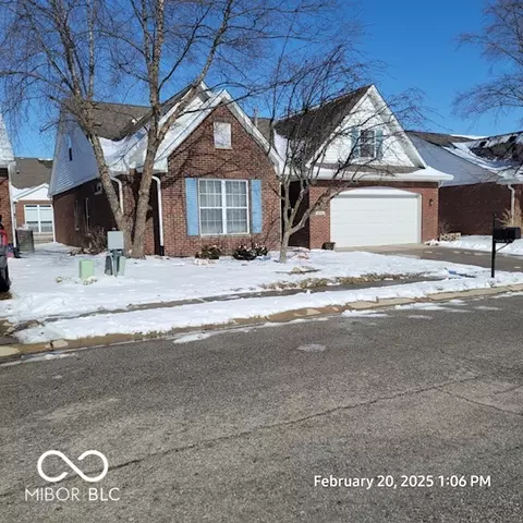8416 Watertown Dr, Indianapolis, IN 46216