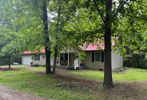 3174 W Sycamore Ln, Brazil, IN 47834