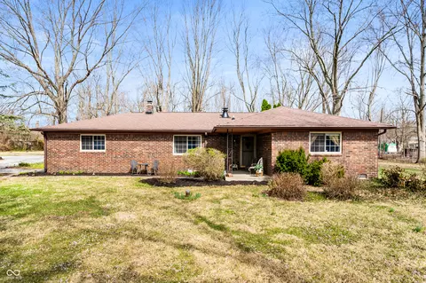 8724 Ivanhoe St, Indianapolis, IN 46219