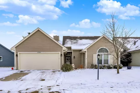 10785 Oyster Bay Ct, Indianapolis, IN 46236