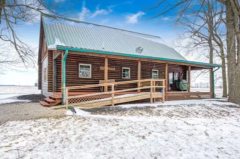 Exterior - 6912 E State Road 236, Roachdale, IN 46172 photo 4 of 7