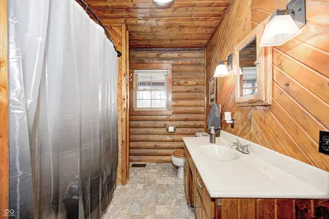 Bath - 6912 E State Road 236, Roachdale, IN 46172 photo 1 of 1