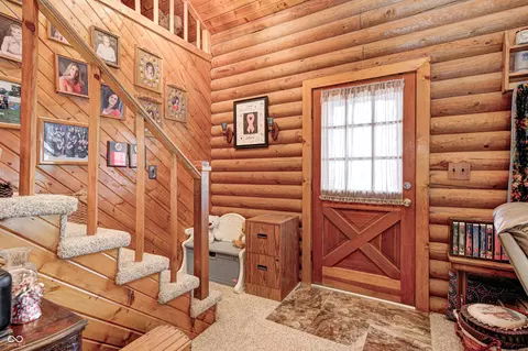 Entry Way - 6912 E State Road 236, Roachdale, IN 46172 photo 1 of 2