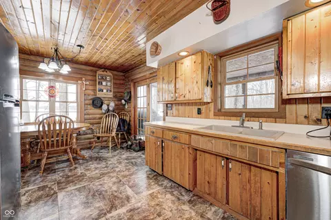 Kitchen - 6912 E State Road 236, Roachdale, IN 46172 photo 3 of 3