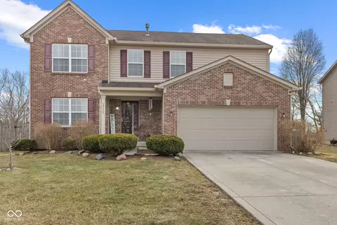 10315 Gladeview Dr, Indianapolis, IN 46239