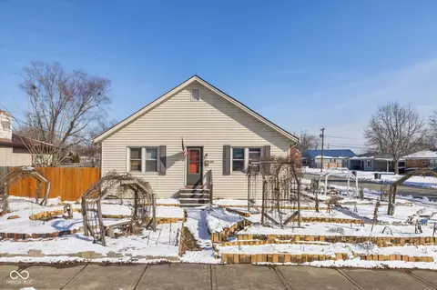 189 S St Clair St, Martinsville, IN 46151