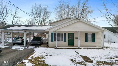 73 Rural St, Austin, IN 47102
