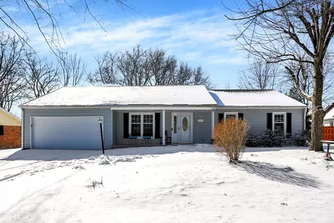 935 Elmwood Cir, Noblesville, IN 46062