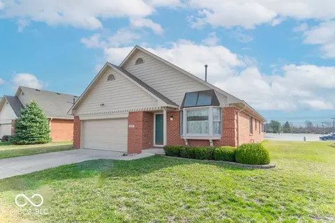 2979 Colony Lake E Dr, Plainfield, IN 46168