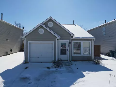 10885 Walnut Grove Bnd, Camby, IN 46113