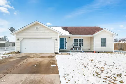 1150 Whipporwill Dr, Seymour, IN 47274