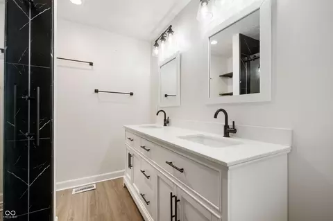 Bath - 1011 Yellowbrick Rd, Pendleton, IN 46064 photo 1 of 5