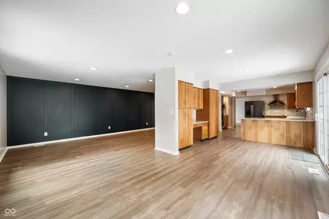 Living - 1011 Yellowbrick Rd, Pendleton, IN 46064 photo 1 of 4