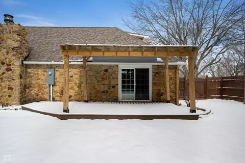 Exterior - 1011 Yellowbrick Rd, Pendleton, IN 46064 photo 5 of 6