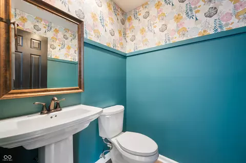 Bath - 1011 Yellowbrick Rd, Pendleton, IN 46064 photo 5 of 5